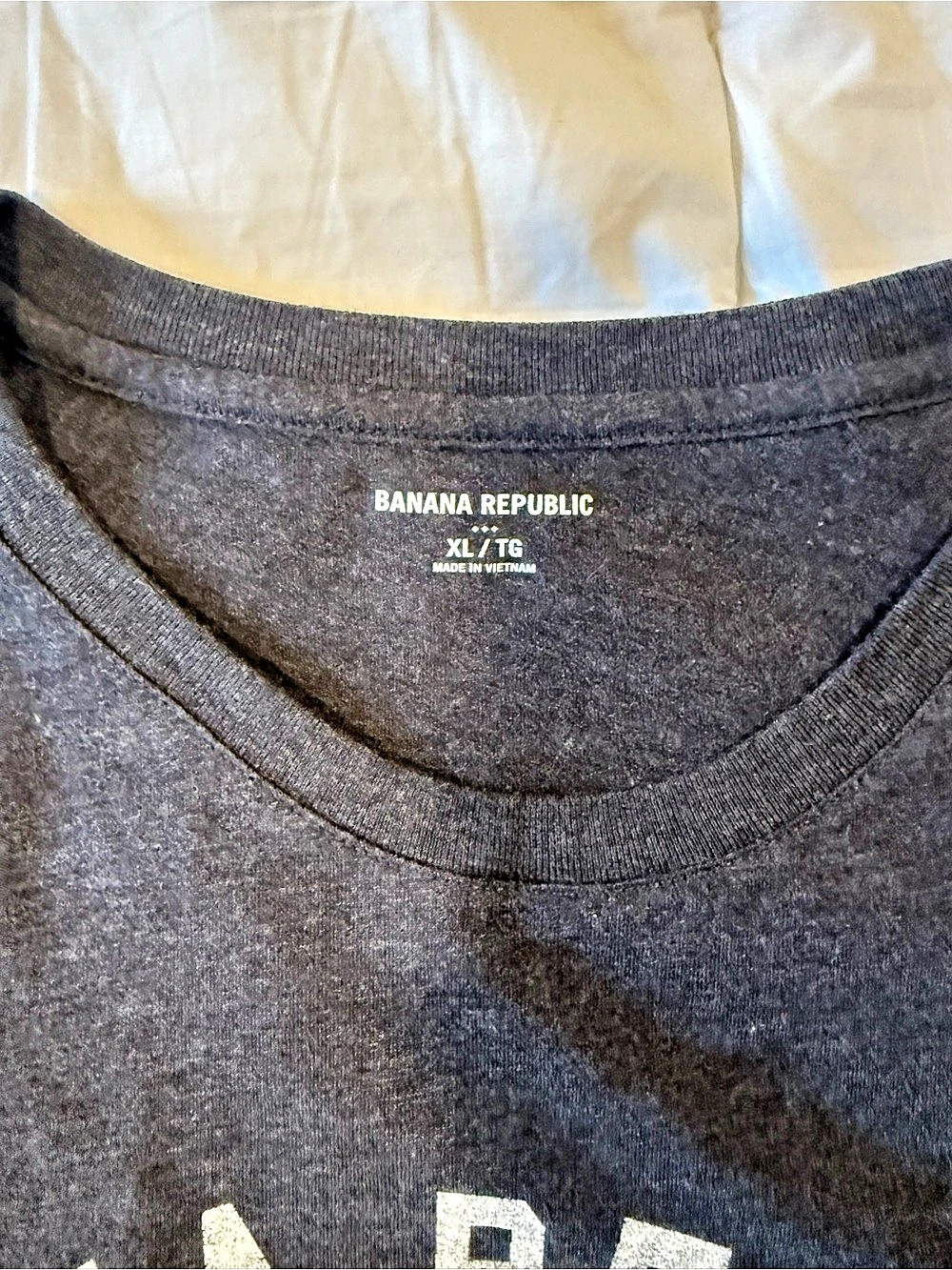 Vintage Banana Republic Archive Reissue Graphic T-Shirt Gray XL - Picture 2 of 2